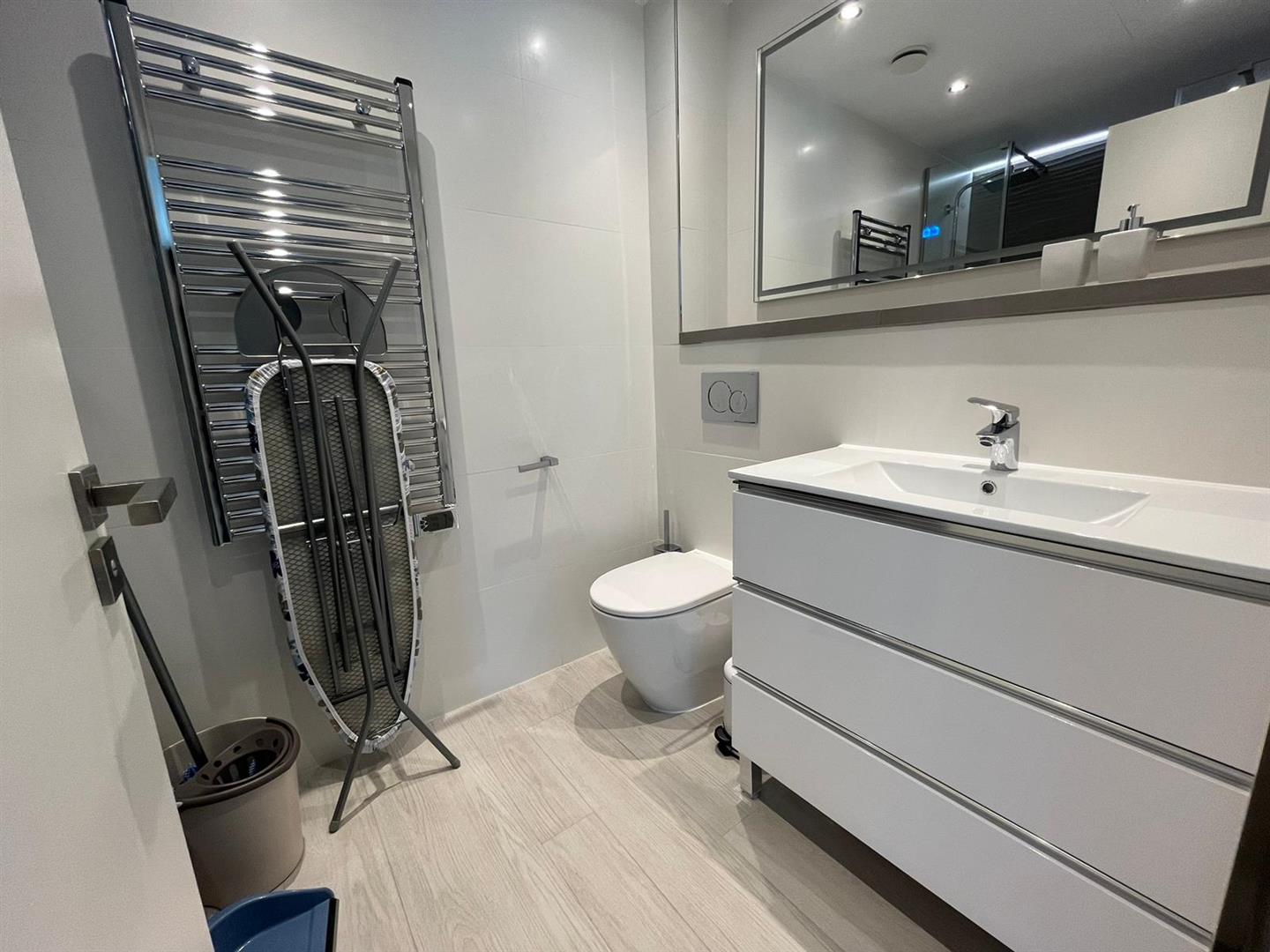 Image of Apartment - 2 Bedrooms - 2 Bathrooms for Rental in Marina Club-Gibraltar, Image 12